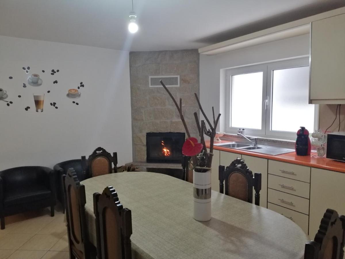 Casa Do Adro - Serra Da Estrela Cortes do Meio المظهر الخارجي الصورة