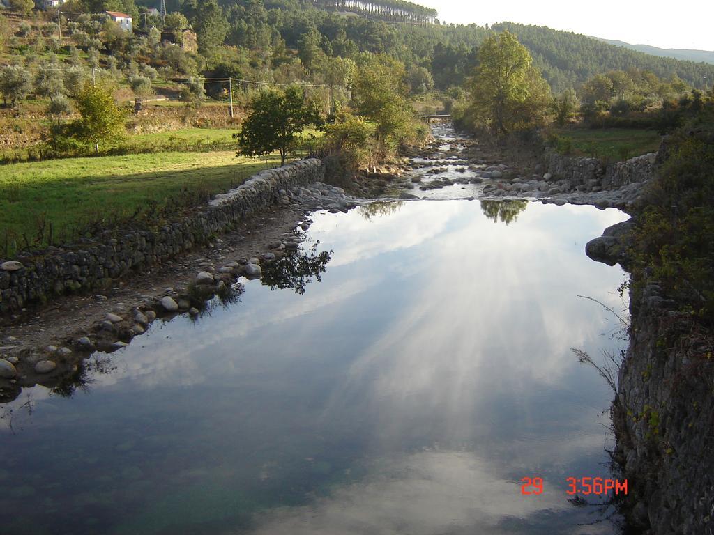 Casa Do Adro - Serra Da Estrela Cortes do Meio المظهر الخارجي الصورة